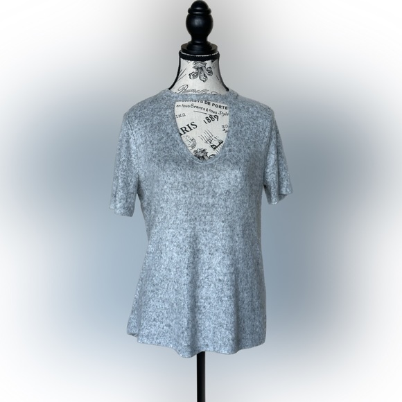 Grey Cut Out Sweater with raw edge Sz M - Picture 1 of 3